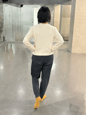 Kさんのレッスン前のO脚の歩き方